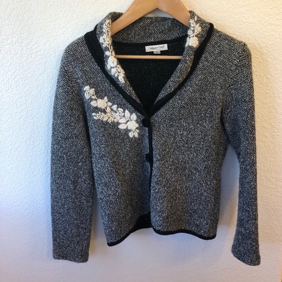 Sweater with embroidered detail - Picture 6 of 11